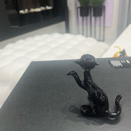 Glass cat miniature like new, handmade with details