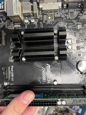 Asrock J3455M σαν καινούργια