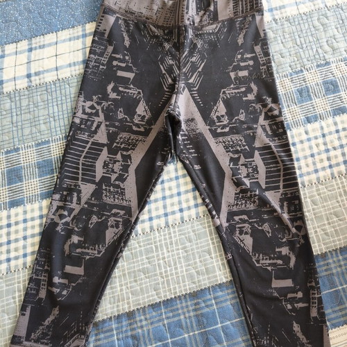 Cycling leggings used, calf length, black and gray, size S