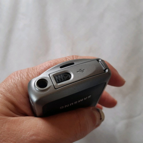 Samsung HMX-W200 video camera like new, waterproof and shockproof