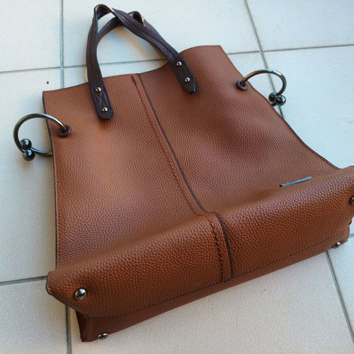 Privata women's handbag used, synthetic leather with croco texture, brown
