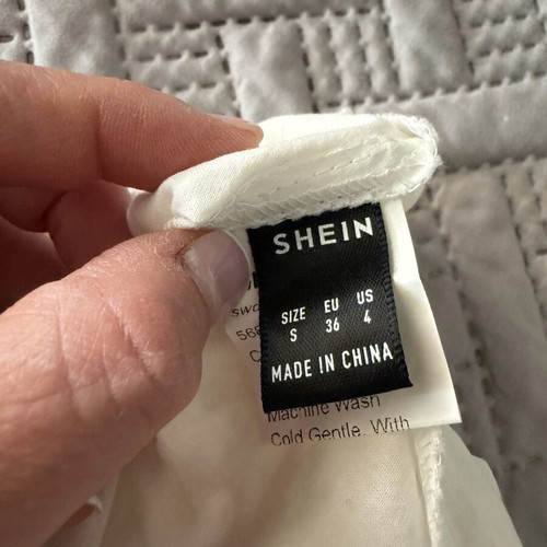 Dress with ruffles and back opening, size S Shein, like new, white