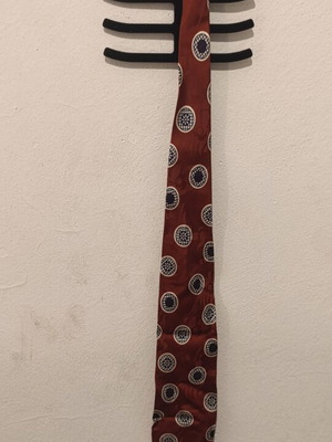 Silk tie red with geometric circular patterns like new