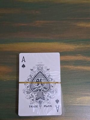 Playing cards like new