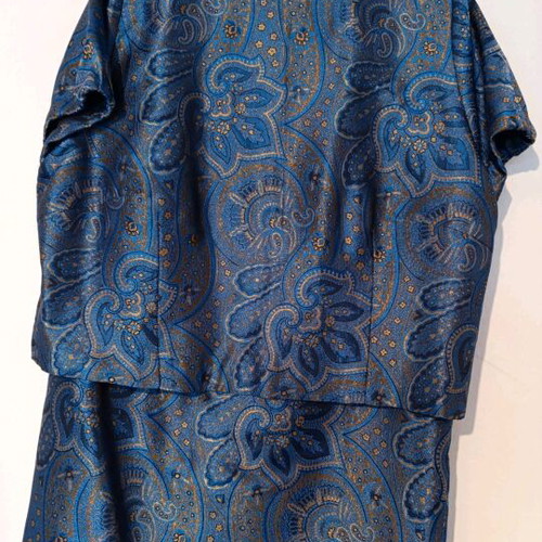 Brocat Satin Skirt and Blouse Set like new, blue