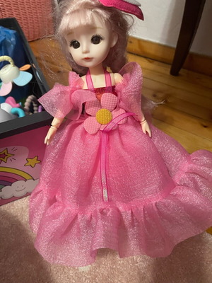 Doll in good condition missing one shoe