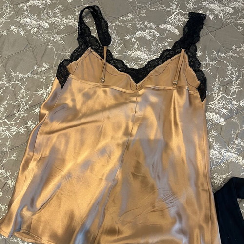 Intimissimi silk top small nude with black, like new
