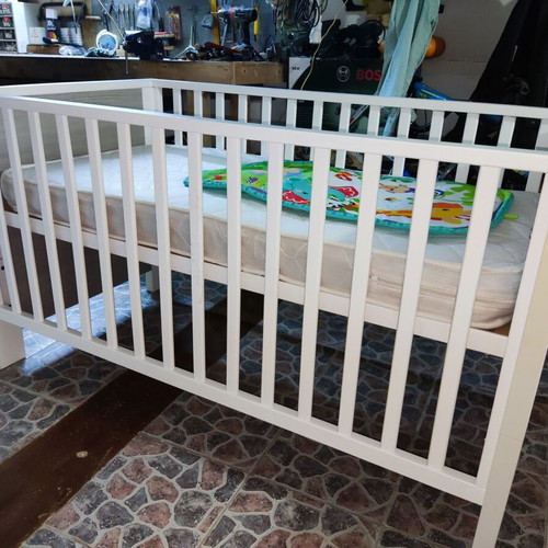 Cradle & Drawer/Changing Table & Gifts