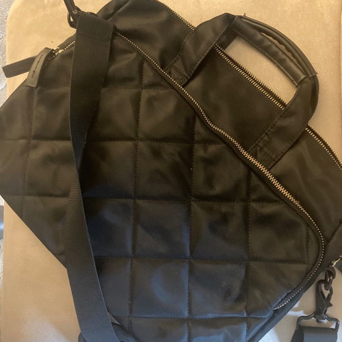Laptop quilted bag new with one front pocket