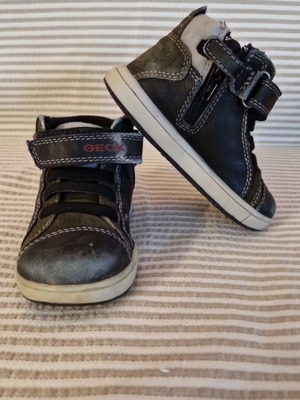 Geox children's shoes used, size 22