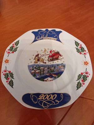 Декоративна порцеланова чиния колекционерска, специално издание Millennium 2000
