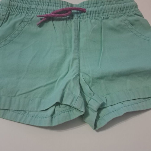 Girls' clothing set like new, 2 shorts, 1 leggings, 1 blouse, ages 3-4