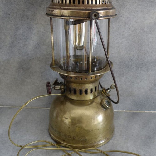 Storm lantern refurbished, brass and copper, model Optimus 300 P