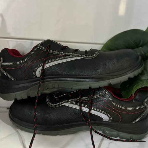 Work Shoes Leather Size 49 Like New
