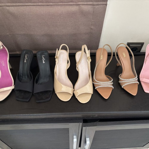 Women's high-heeled sandals, assorted colors and designs, size 36