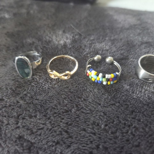 Set of rings like new
