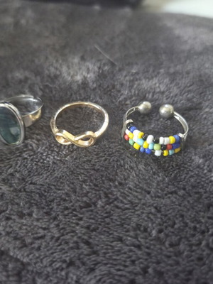 Set of rings like new