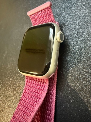 Apple Watch Series 7 41mm Starlight, σαν καινούργιο, με φορτιστή