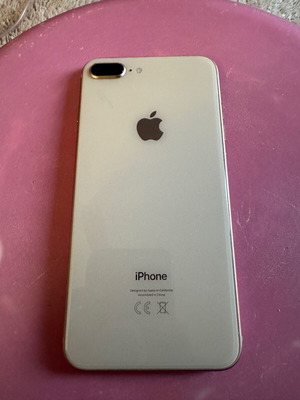 iPhone 8 Plus 64GB като нов, златист