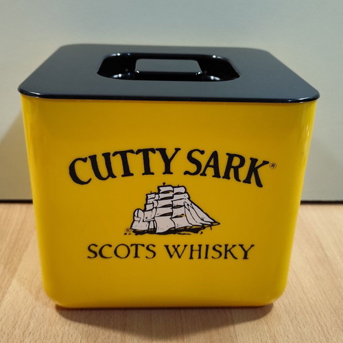 Cutty Sark Scots Whisky plastic promotional ice bucket like new