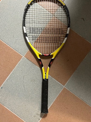 Тенис ракета Babolat употребявана без чанта