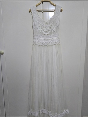 Zolotas Iijunia wedding dress like new, white