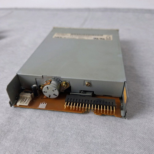 Floppy Disc 3.5 Drive NEC 1999 FD1231H used with ribbon cable