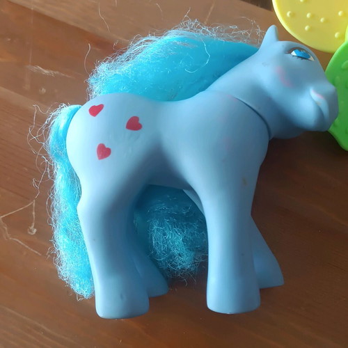 Ponies used, set with small blue Simba toys