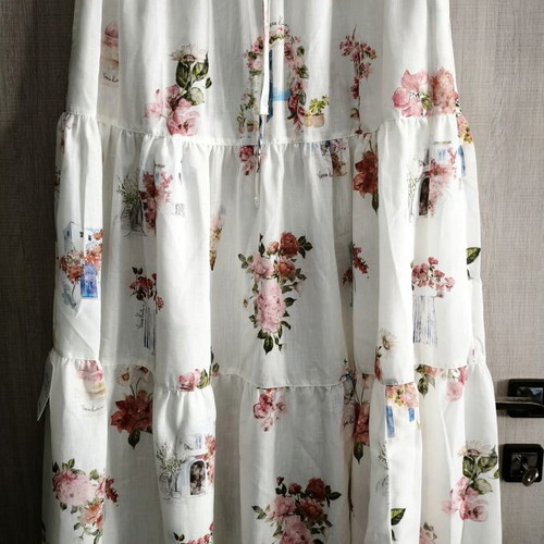 Vassia Kostara maxi skirt new, size large, white and red