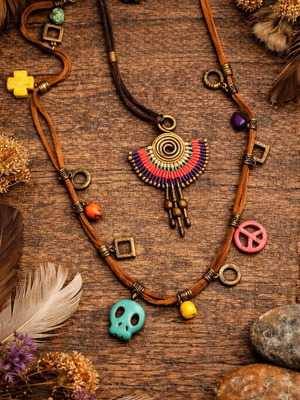 Necklaces new, set of 2 with leather cord multicolor