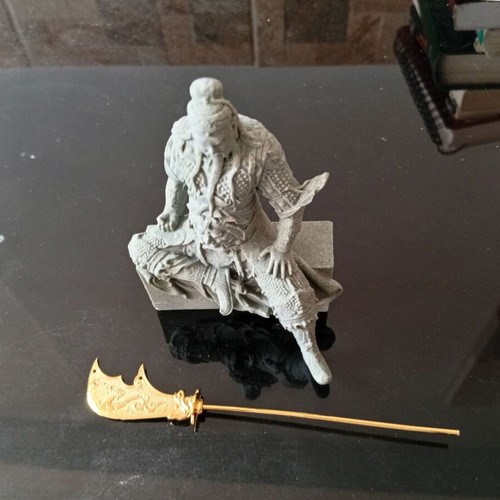 Guan Yu Feng Shui statue new, decorative collectible