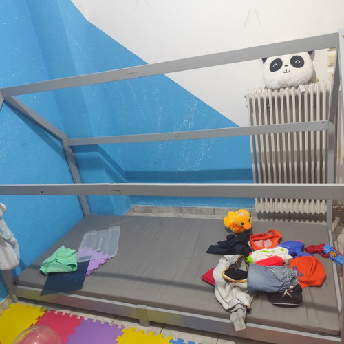 Montessori children's bed used, no mattress
