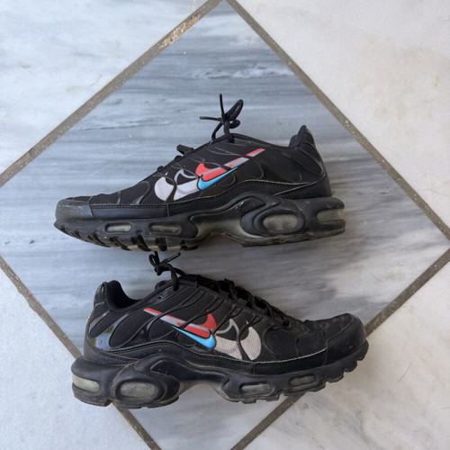 Nike Air Max Plus sneakers, size 44, black