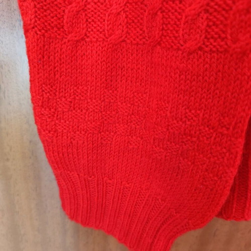 Vintage handmade sweater from Scotland new, red, size L