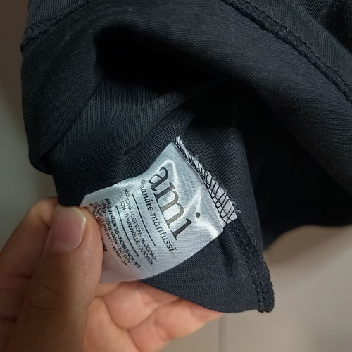 Ami T-shirt like new, black, size L