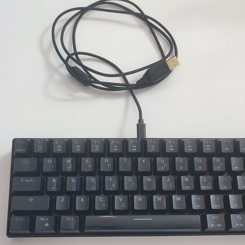 Motospeed CK61 mechanical keyboard like new
