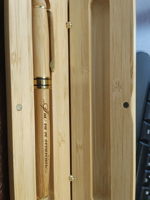 Wooden pen with handmade wooden case new, black ink