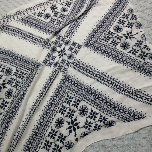 Benetton cotton scarf used, white with blue