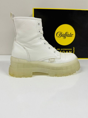 Buffalo Classic Mid Calf boots used, white, size 38