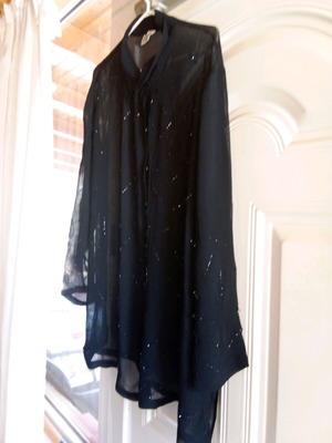 Women's black shirt XL like new with sequins