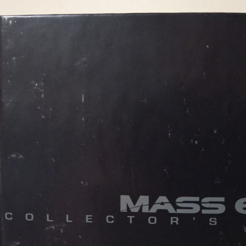 Mass Effect 3 Collectors Edition Strategy Guide like new