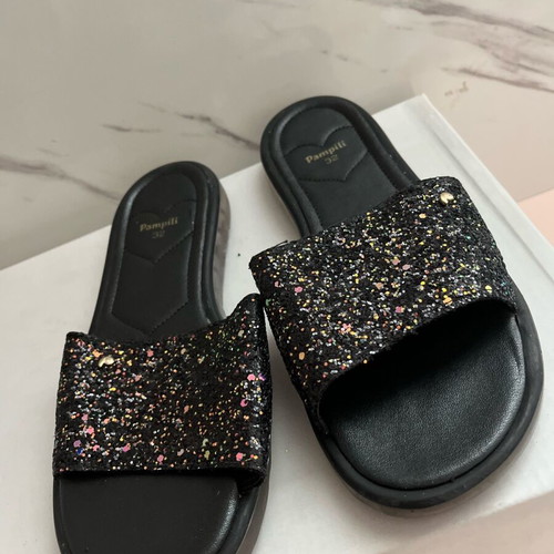 Slippers with rhinestones size 32 for girls like new, black