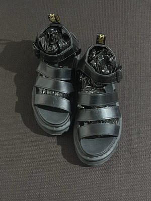 Dr. Martens Blaire leather women's sandals, size 38, black