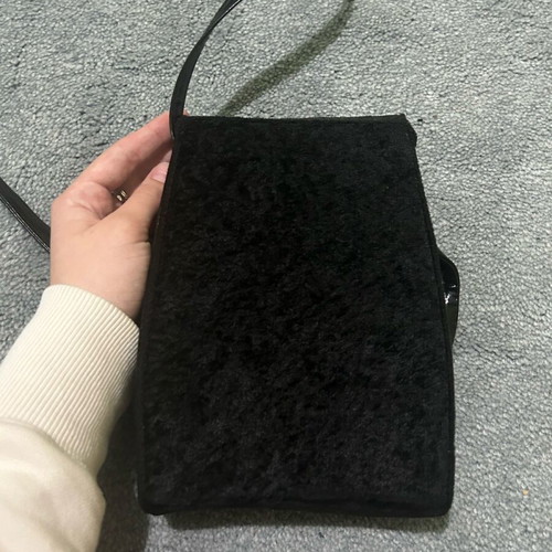 Black crossbody bag with leather and velvet like new, vintage