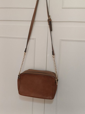 Crossbody shoulder bag used, brown