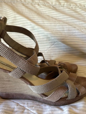 Geox Respira dress sandals like new, tan brown, size 37