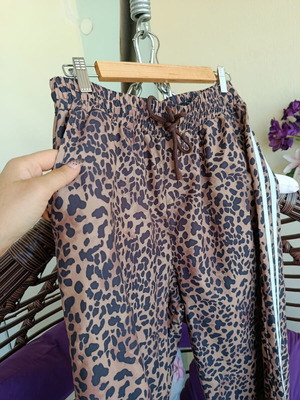 Leopard print pants new, sizes M and L, beige and brown
