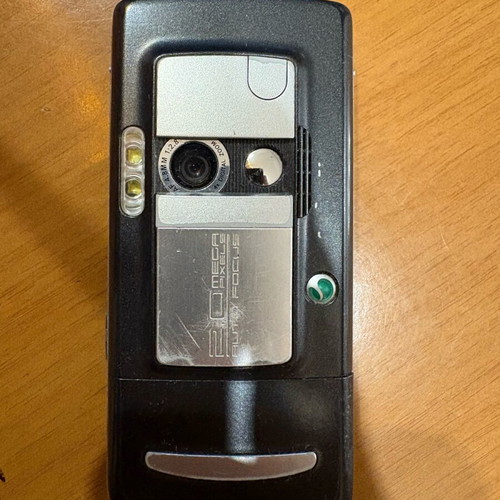 Sony Ericsson k750i μεταχειρισμένο χωρίς μπαταρία και φορτιστή, για συλλέκτες