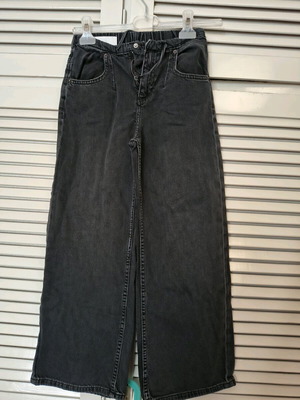 Παιδικό παντελόνι Zara μεταχειρισμένο, μαύρο, 9 έως 10 ετών, 140 cm