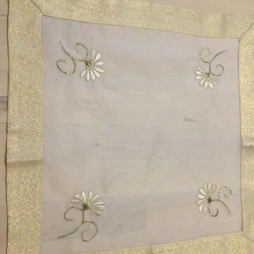 Set of 6 tablecloth squares and table runner semeni new